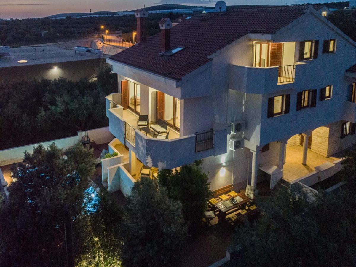 סבטי פיליפ אי ג'קוב Villa Slavica מראה חיצוני תמונה
