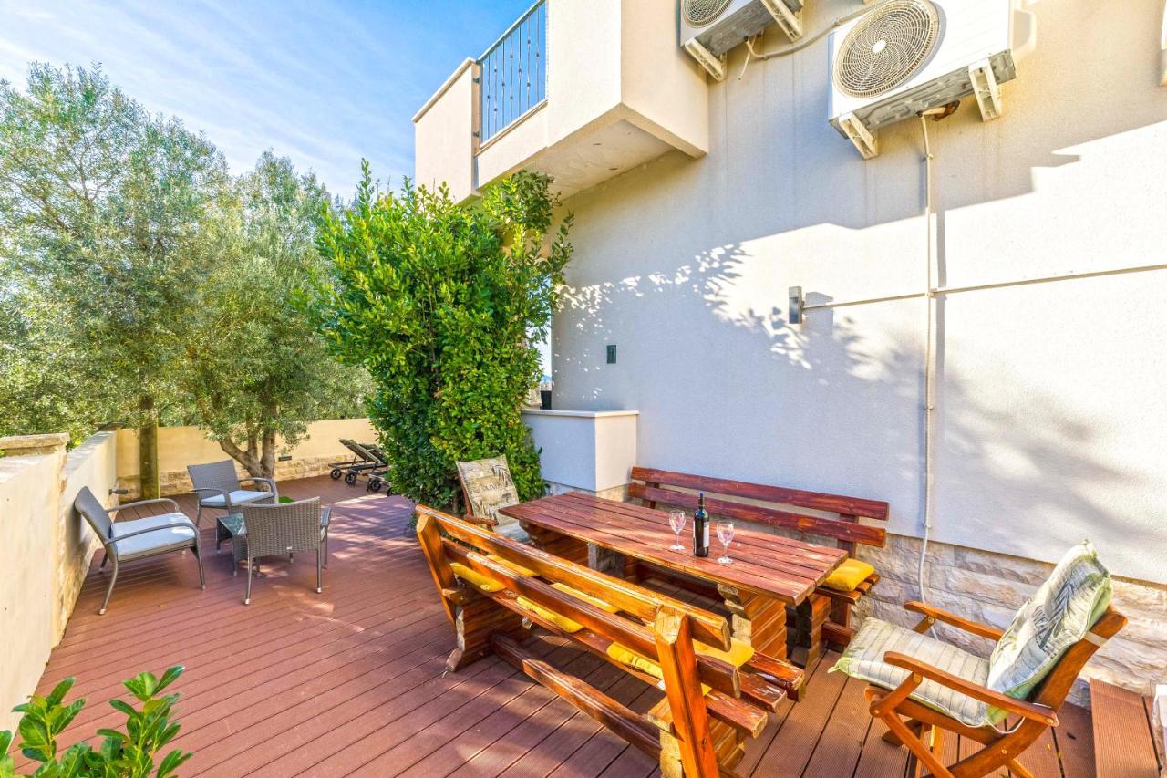 סבטי פיליפ אי ג'קוב Villa Slavica מראה חיצוני תמונה